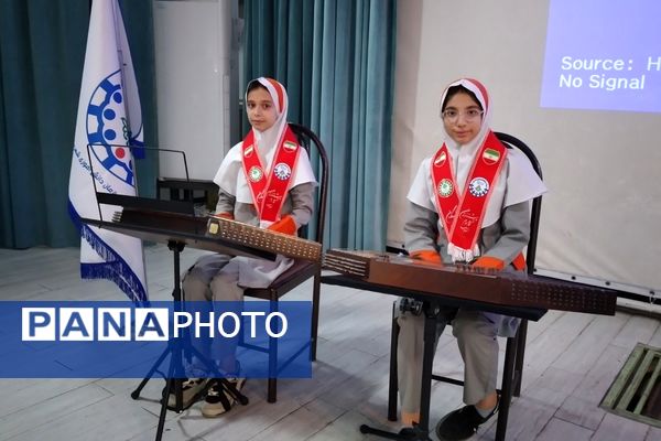 آیین بزرگداشت سالروز تأسیس سازمان دانش‌آموزی و سپاس مربی در کهریزک 