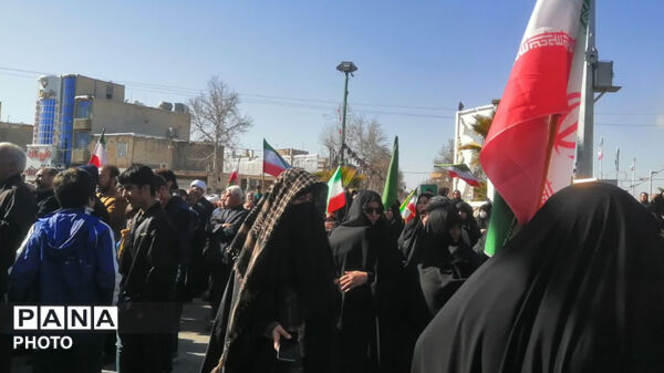 بیعت باشکوه مردم شهید پرور شهرستان کوهدشت با رهبر انقلاب