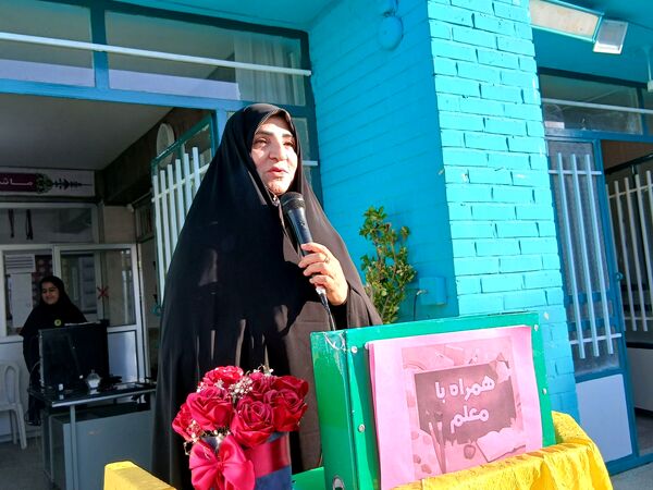 افتتاحیه همیاران معلم در دبیرستان فاطمیه