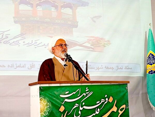 نماز جمعه در شهرستان کاشمر 