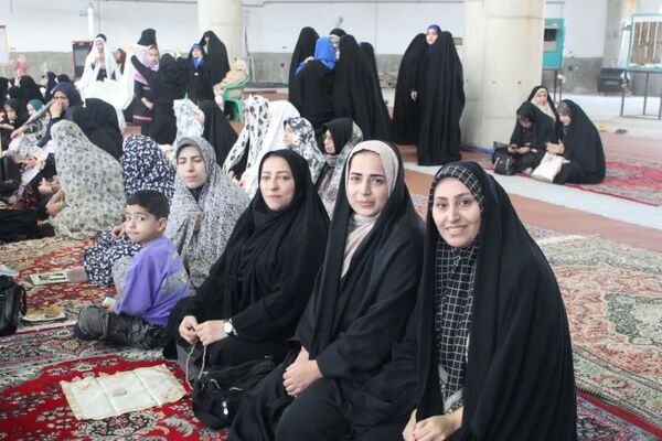 بزرگداشت مقام معلم در نماز جمعه گلوگاه 