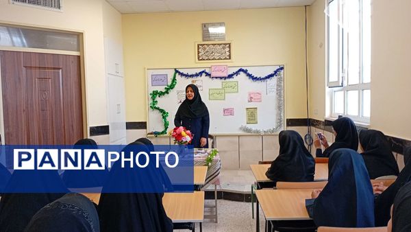 جشن جوانه ها در دبیرستان مادر مهربان خلیل آباد