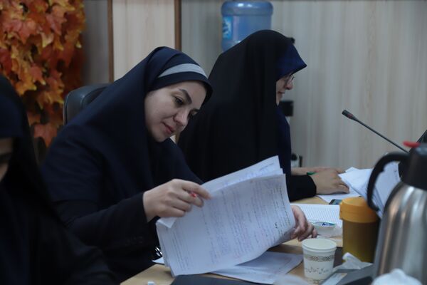 تصحیح اوراق آزمون موردکاوی داوطلبان استان تهران