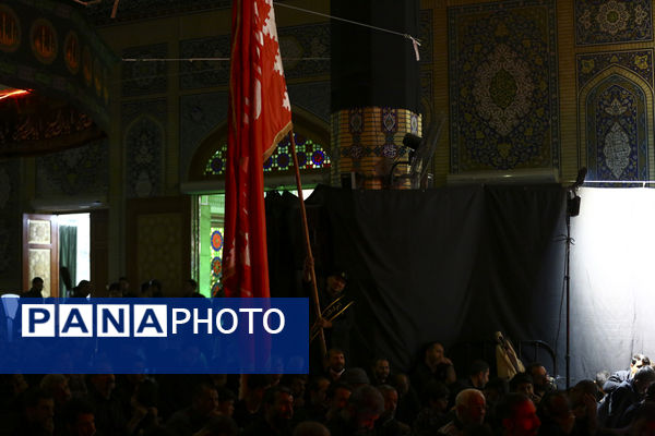 حال و هوای مسجد جمکران در شب عاشورای حسینی(ع)