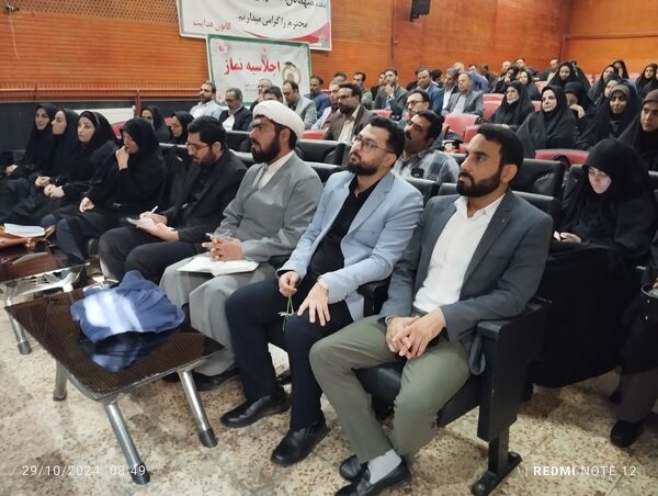 جلسه هم اندیشی و نشست توجیهی مدیران مدارس شهرستان ورامین