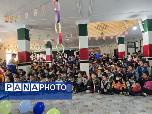 آیین جشن باشکوه چهل و ششمین سالگرد پیروزی انقلاب در مدرسه ۱۷ شهریور یاسوج