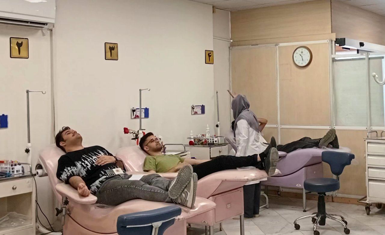 هر قطره خون ، جانی دوباره ؛ دانشجویان مشهدی در مسیر انسان دوستی