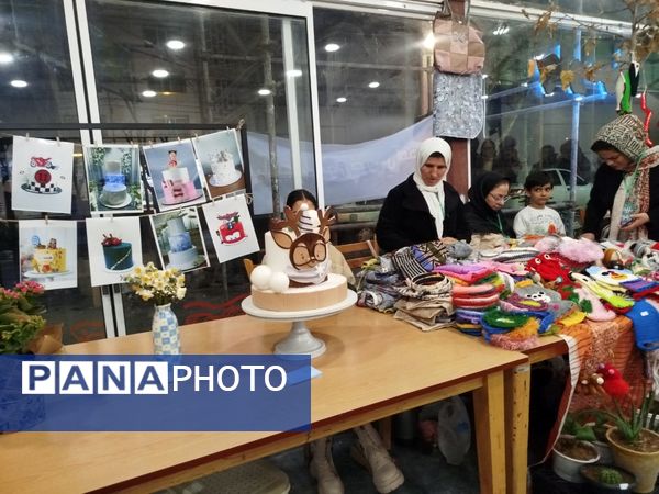 اختتامیه نمایشگاه نوروزی ارغوان در فاروج