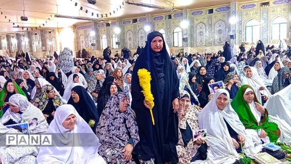 نماز جمعه عبادی و سیاسی در مصلی یاسوج