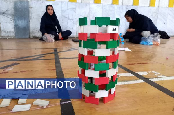 مسابقه دومینو دانش‌آموزان دختر مقاطع ابتدایی و متوسطه ناحیه سه شیراز 