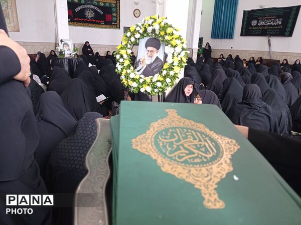 حضور پرشور و پر رنگ فرهنگیان جاجرم  در عزای رهبر شهید 