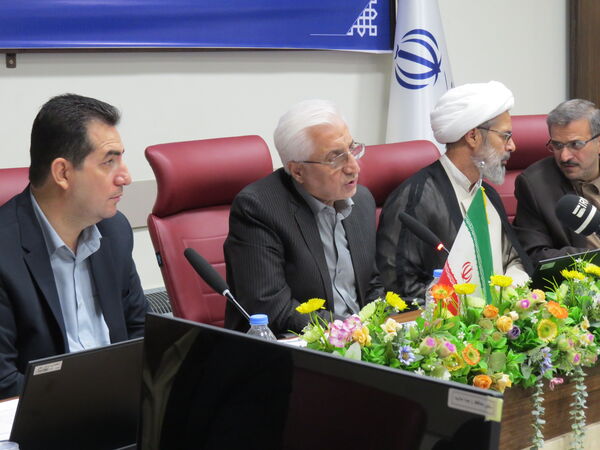 برگزاری دومین جلسه شورای آموزش و پرورش استان در محل استانداری 