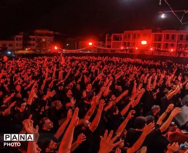 مراسم عزاداری رهبر شهید در شهر هشتگرد 