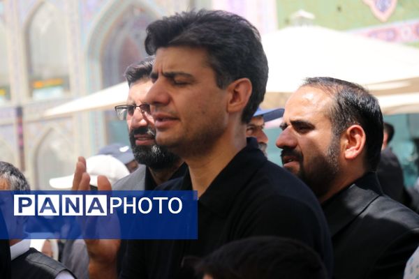 حرم مطهر رضوی غرق در ماتم اباعبدالله الحسین(ع)