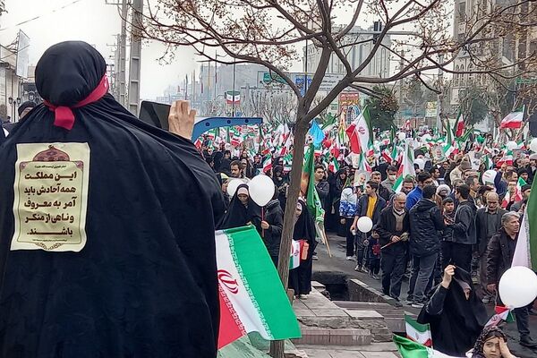 تجدید میثاق مردم ولایتمدار قرچک در راهپیمایی ۲۲ بهمن