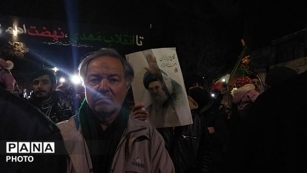 حضور نسل های مختلف در اجتماعات شبانه نیشابور