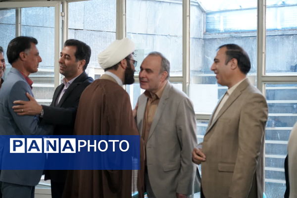 دیدار نوروزی مدیرکل آموزش و پرورش اصفهان با مدیران نواحی و مناطق استان

