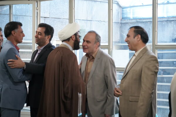 دیدار نوروزی مدیرکل آموزش و پرورش اصفهان با مدیران نواحی و مناطق استان
