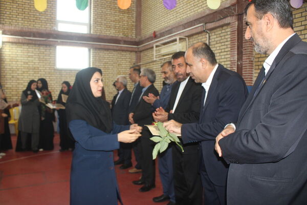 زنگ سپاس معلم در دبستان معینی بوشهر