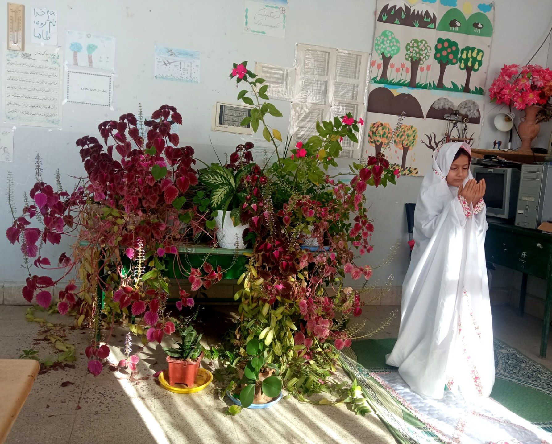 جشن عبادت برای تنها دانش‌آموز کلاس سومی روستای گلوجه