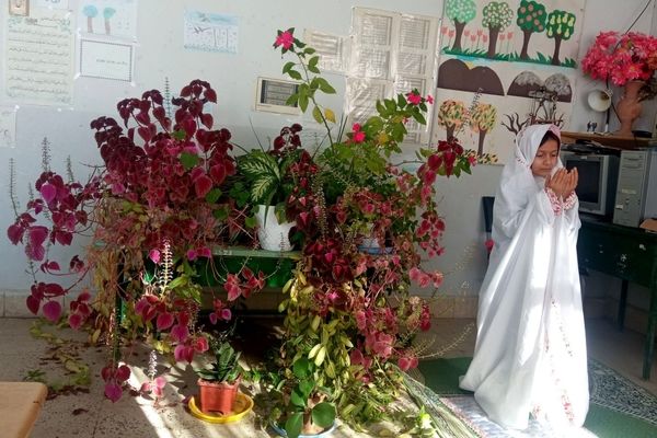 جشن عبادت برای تنها دانش‌آموز کلاس سومی روستای گلوجه