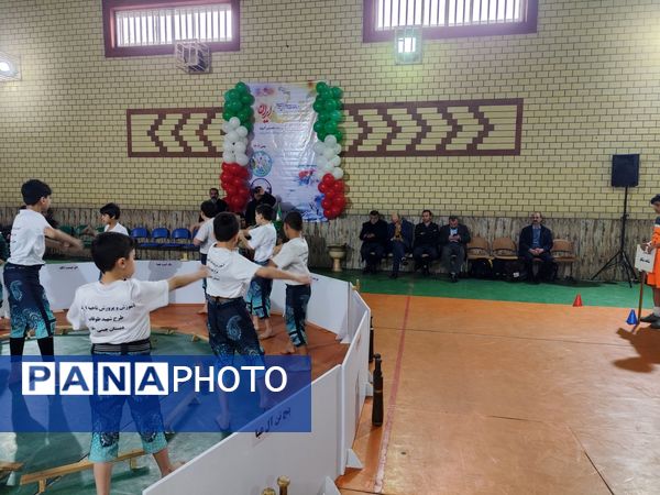 نمایش اقتدار در مدرسه میثم رشت