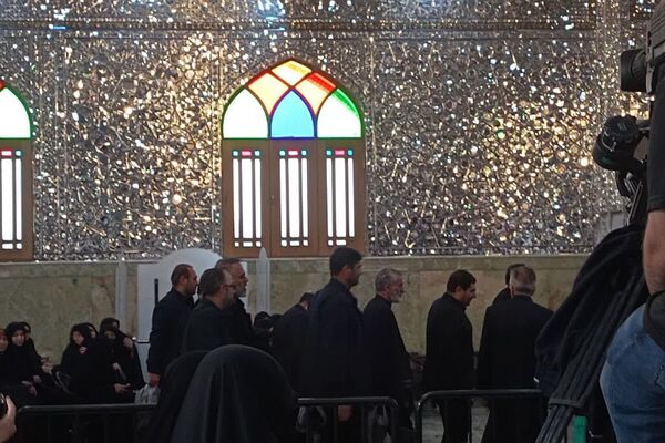 مراسم تدفین پیکر دیپلمات شهید حسین امیر عبداللهیان در حرم شاه عبدالعظیم حسنی