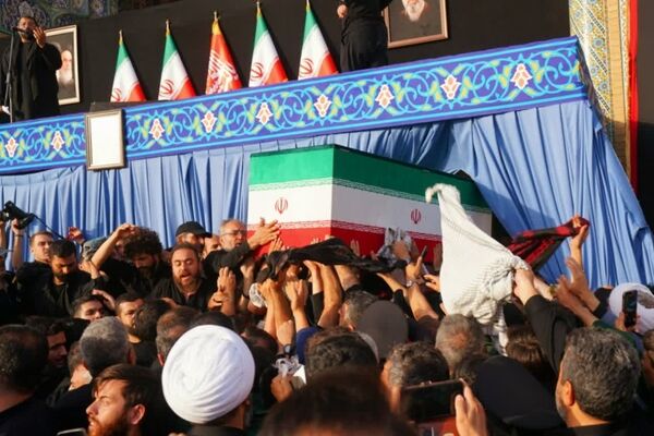 قدرشناسی بسیج رسانه قم از نقش آفرینی خبرنگاران در پوشش مراسم تشییع رهبر شهید