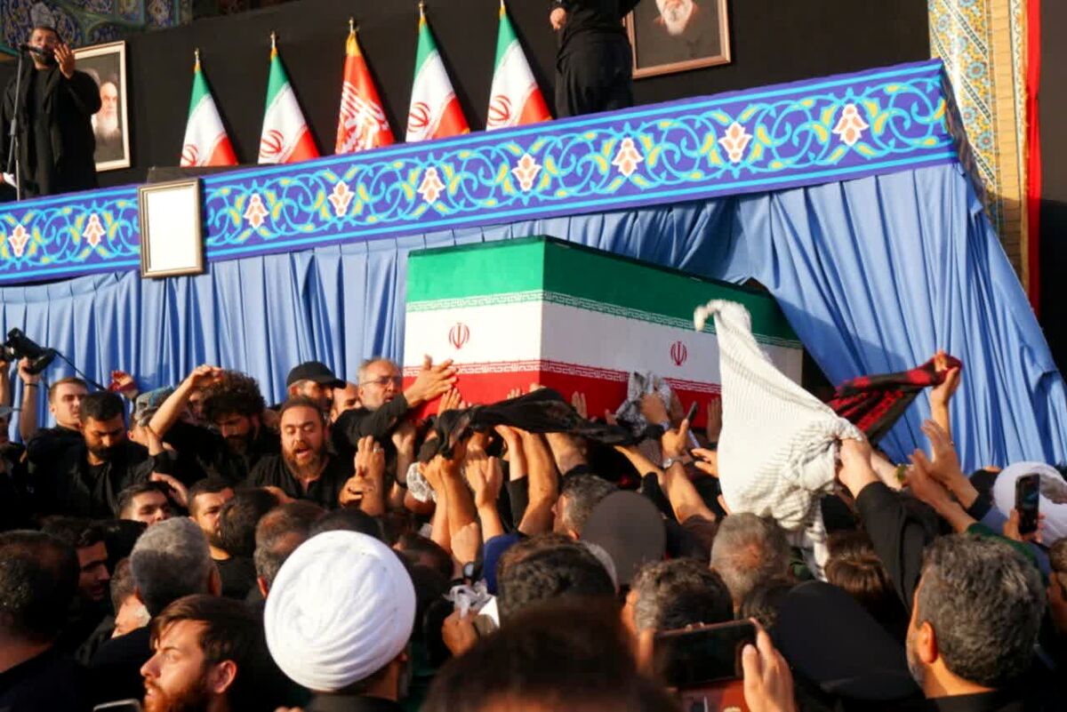 قدرشناسی بسیج رسانه قم از نقش آفرینی خبرنگاران در پوشش مراسم تشییع رهبر شهید