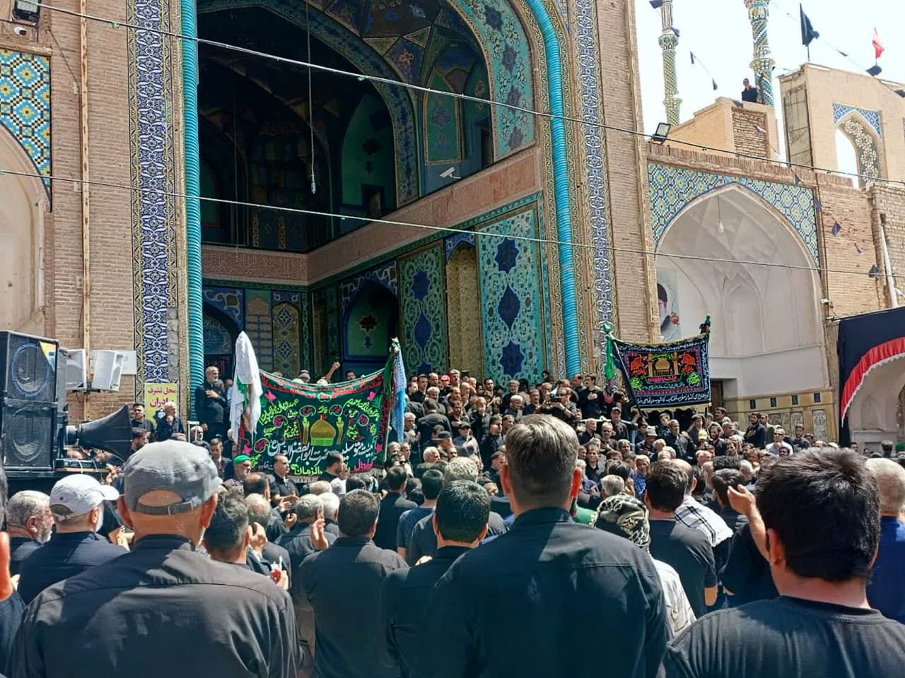 اجتماع عظیم عاشقان و عزاداران اباعبدالله الحسین(ع) در آستان مقدس حضرت علی ابن امام محمدباقر(ع)