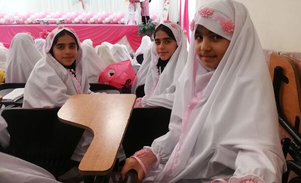 جشن عبادت در دبستان دخترانه تکتم