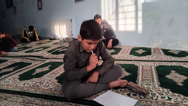 برگزاری مسابقات قرآن، عترت و نماز در دبیرستان خوارزمی نورآباد