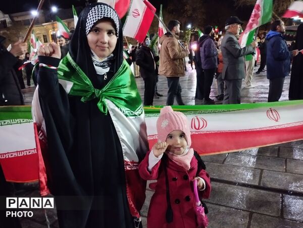 شب میدانداری دختران در خط مقدم