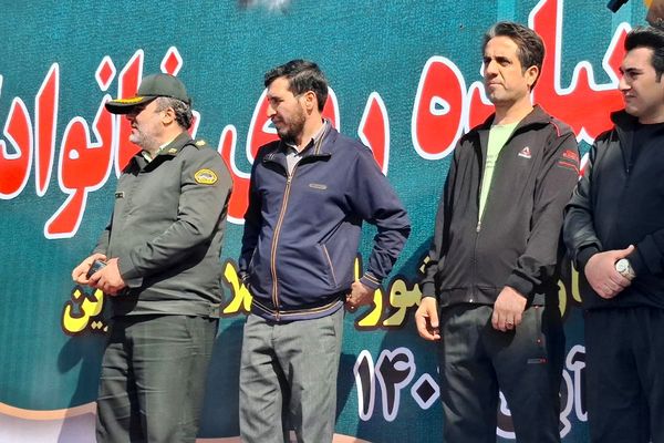  همایش بزرگ پیاده روی خانوادگی در نسیم‌شهر 