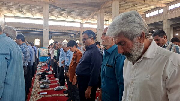 نماز جمعه در آخرین جمعه ماه محرم 