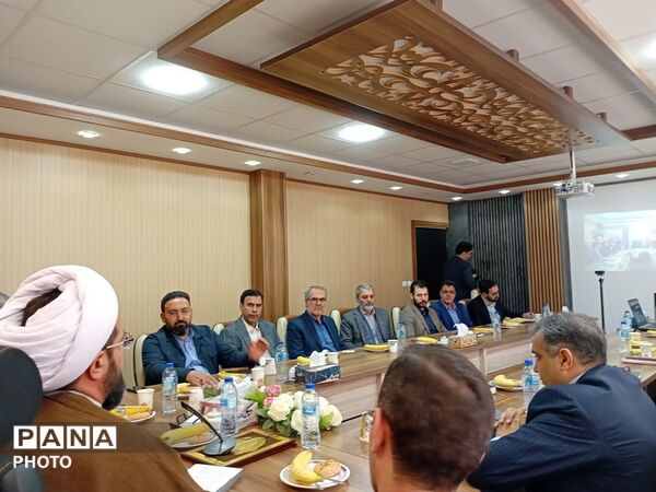 آیین سپاس معلم در ناحیه ۳ تبریز 