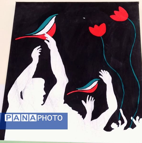 جشن دهه فجر با نقاشی‌های خلاقانه دانش‌آموزان پایه پنجم در کانون پرورشی تفت