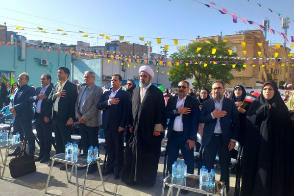جشن شکوفه‌ها در آستانه سال تحصیلی جدید در مدارس ملارد برگزار شد