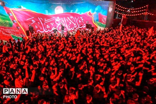 مراسم عزاداری رهبر شهید در شهر هشتگرد 