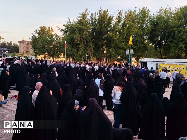 دعای پر فیض عرفه و مناجات عاشقانه امام حسین«؏» در آستان مقدس حضرت حقوق نبی«؏»