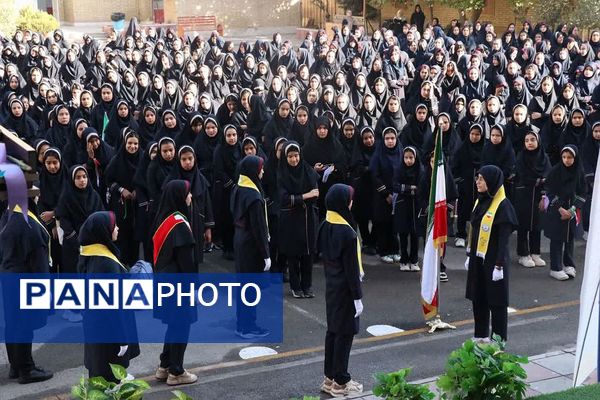 آیین نواختن زنگ سال تحصیلی جدید در قرچک