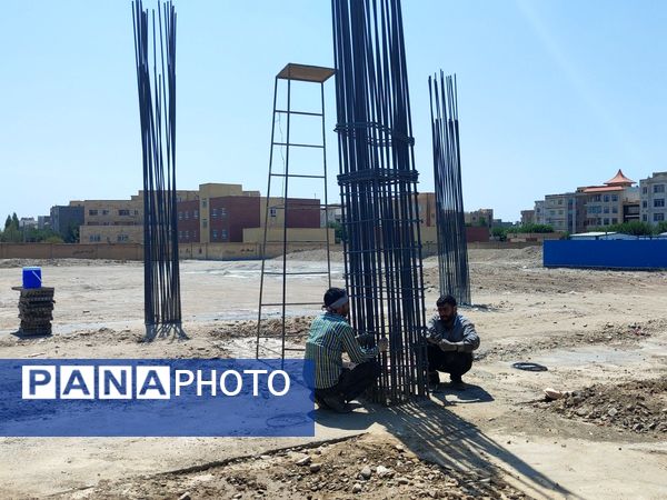 خشت‌گذاری همزمان ۳ باب مدرسه خیری مشارکتی 12 کلاسه در فردیس