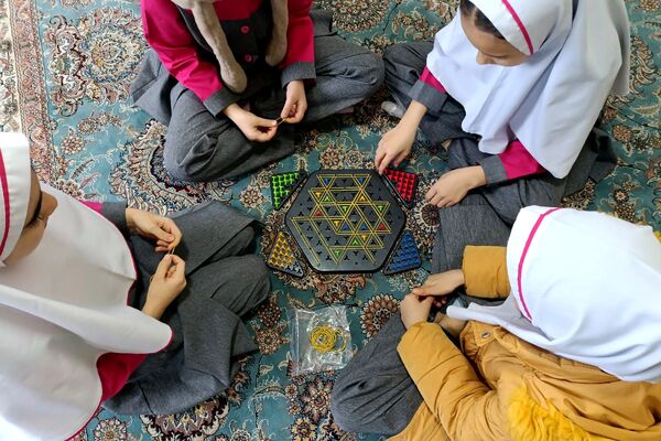 وقتی بازی، کلاس درس می‌شود؛ تجربه‌ متفاوت دانش‌آموزان دبستان آرمان