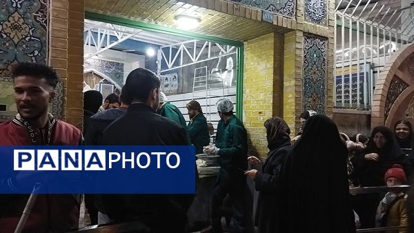 مسجد مرتضوی ارگ میزبان مردم در شب میلاد حضرت مهدی (ع) 