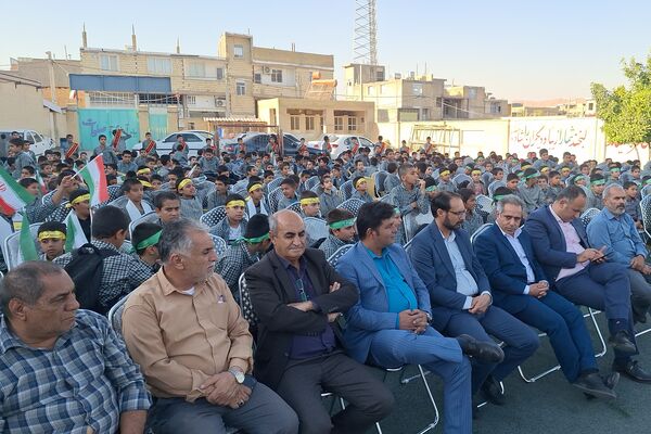 ایین بزرگداشت دانش‌آموز شهید حمله تروریستی شاهچراغ(ع)