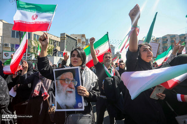  چهلمین روز شهادت رهبر شهید انقلاب اسلامی - تهران/2