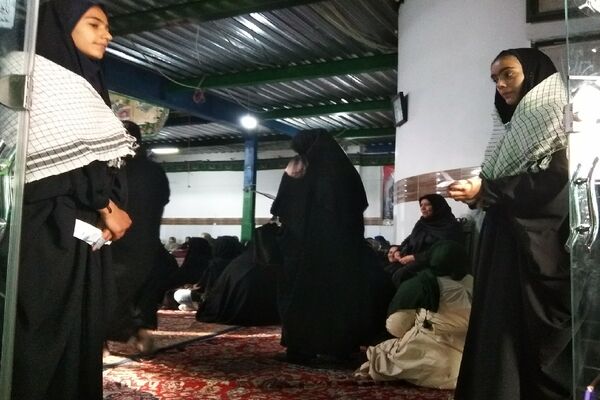جلسه انجمن اولیا و مربیان دبیرستان هوشنگی مشهد