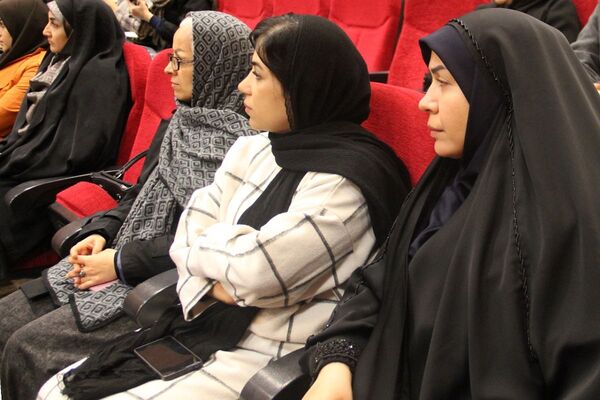 نشست روسای انجمن اولیاء و مربیان مدارس بهارستان‌دو