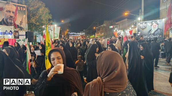 تجمع مردمی در پلدختر برای حمایت از ایران