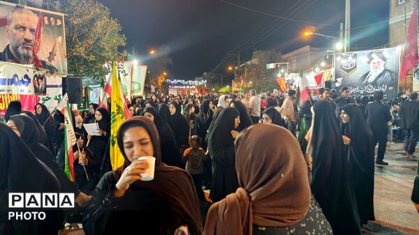 تجمع مردمی در پلدختر برای حمایت از ایران